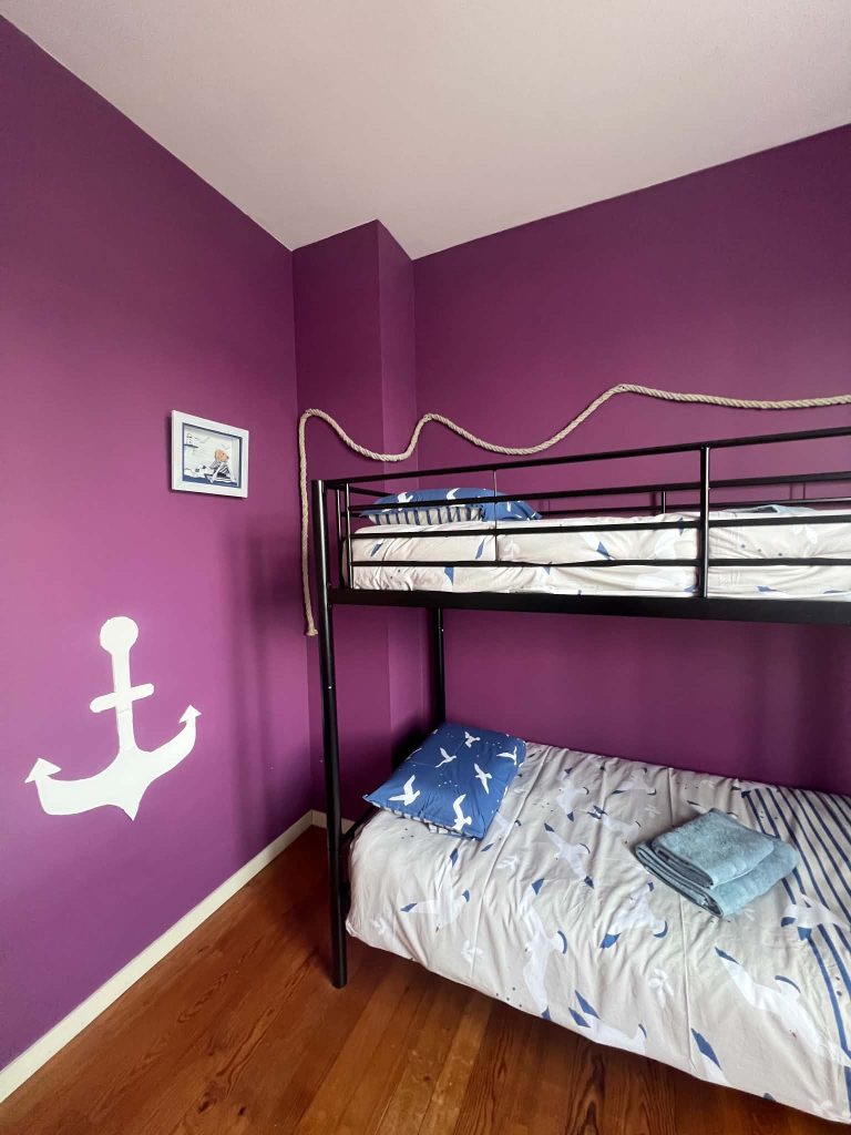 Chambre des enfants avec lits superposés à Une Parenthèse en Picardie à Dargnies