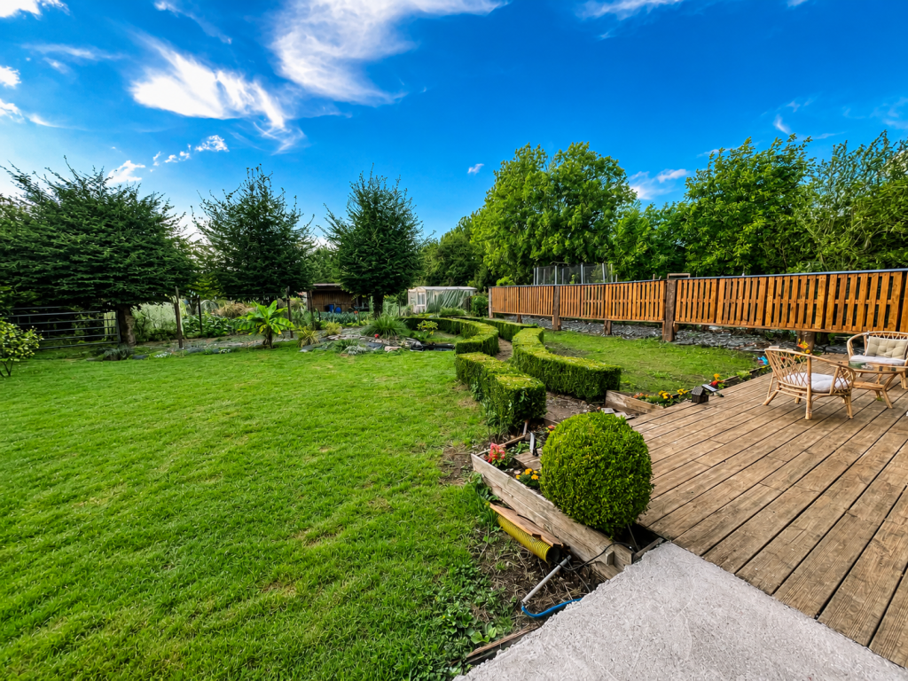 Jardin de la maison d'hôtes Une Parenthèse en Picardie à Dargnies